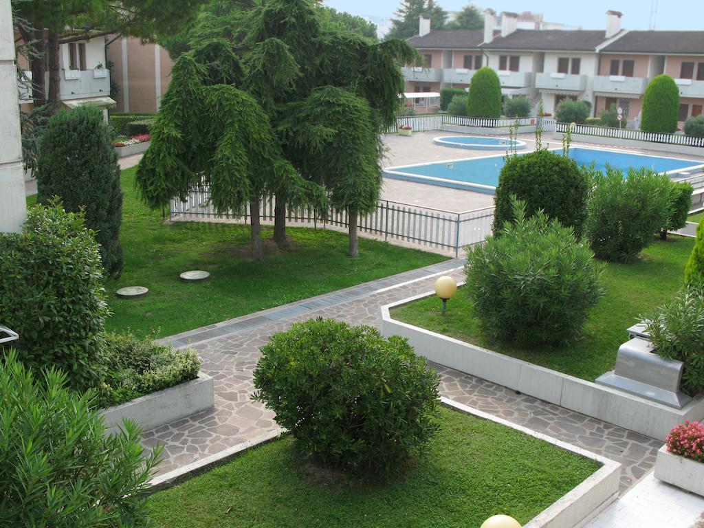 Residence Equilio Family Apartments Lido di Jesolo Ngoại thất bức ảnh